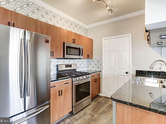 4th image of 19625 Galway Bay Cir APT 403