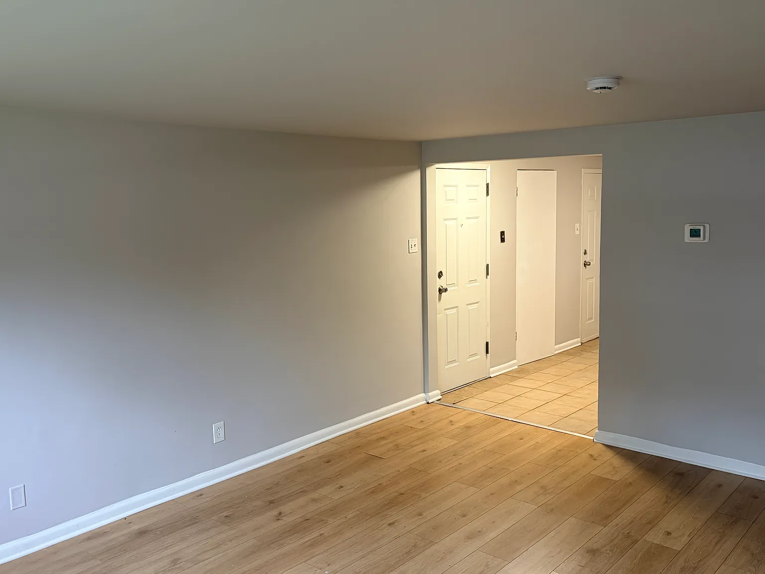 3 bed, 1000 sqft, $1,675 — Photo 4
