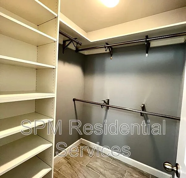 4019 Ironstone Ct — Photo 11