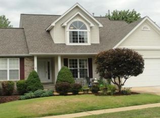 13267 Wintergreen Estates Dr, Fenton, MO