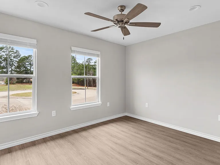 0 Lionel Ave — Photo 35