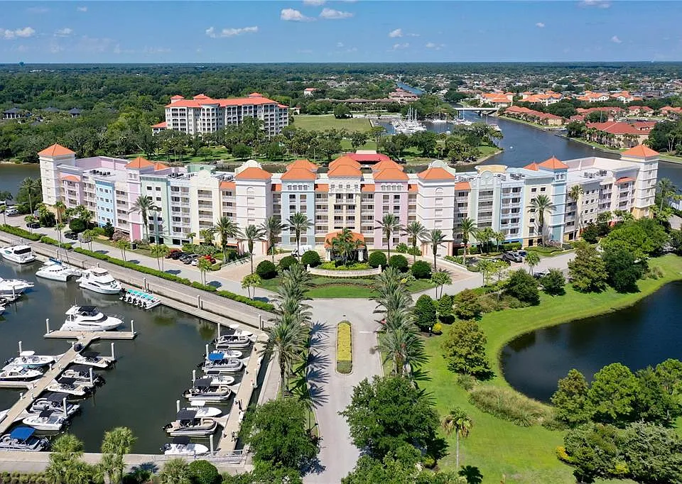 102 Yacht Harbor Dr #567