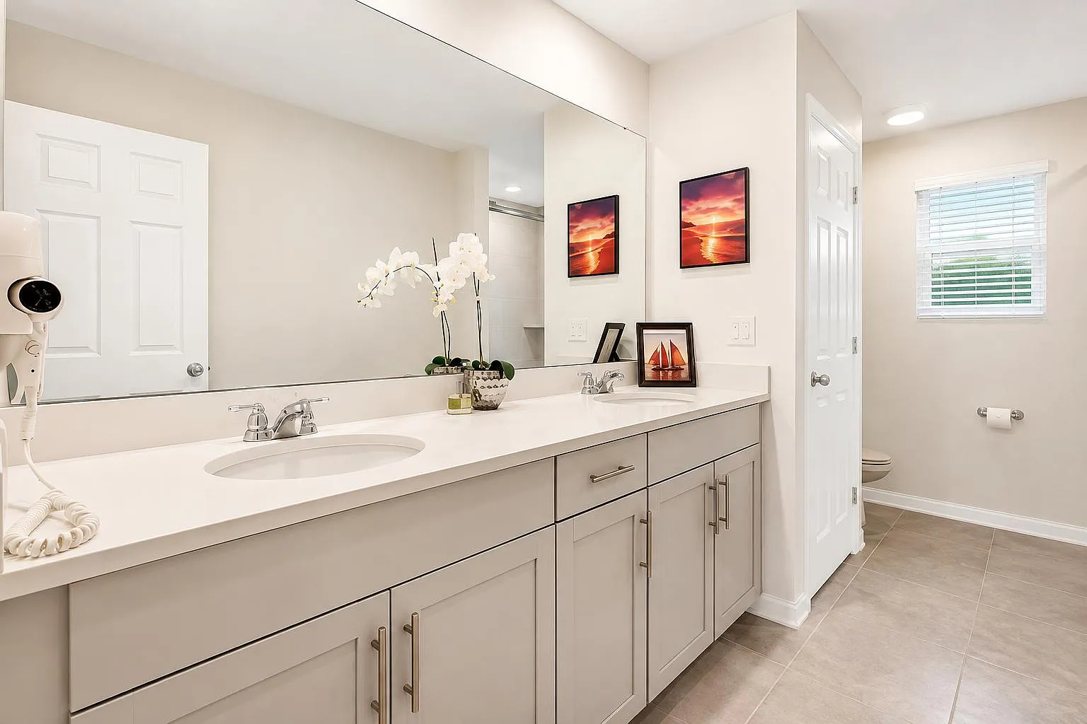 4 bed, 6.0 bath, 3544 sqft, $1,299 — Photo 3
