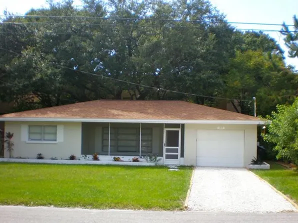 124 Overbrook Blvd, Largo, FL 33770