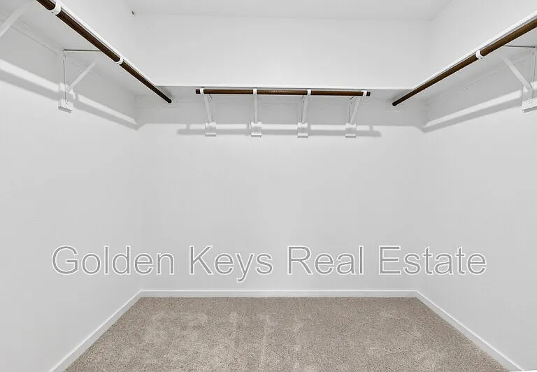 10212 Regal Bend Ln — Photo 32