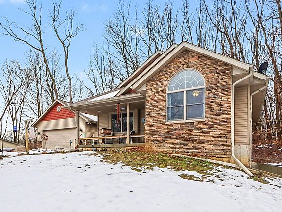 3rd image of 1938 Lincoln Rd