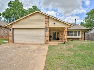 512 Conestoga Dr, Yukon, OK 73099