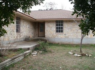 290 Canyon Circle Dr, Canyon Lake, TX 78133