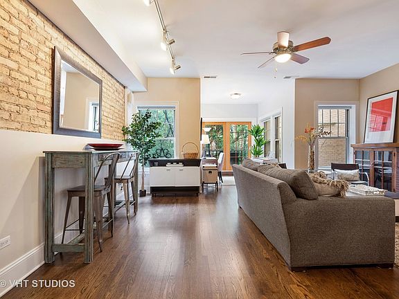 3rd image of 4731 N Malden St #2N