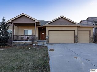 18057 Caldwell St, Elkhorn, NE 68022