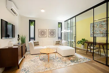 8 Saint Mark's Place