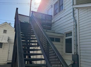 263 5th St APT D, Gilroy, CA 95020