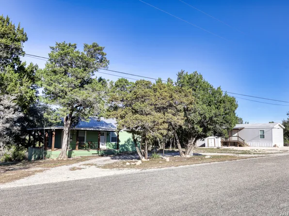 1352 Linda, Canyon Lake, TX 78133