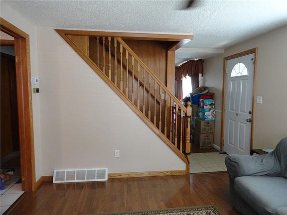 4th image of 4410 Washington Ave