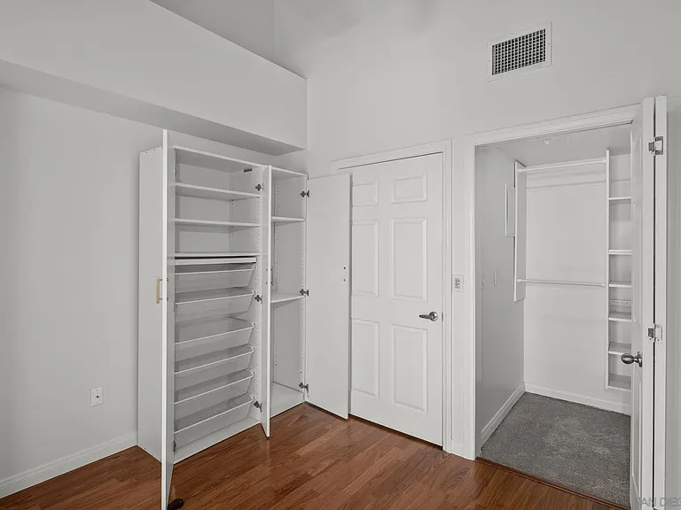 2400 5th Ave #438 — Photo 20