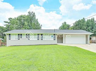 5603 Woodland Dr, Douglasville, GA 30135