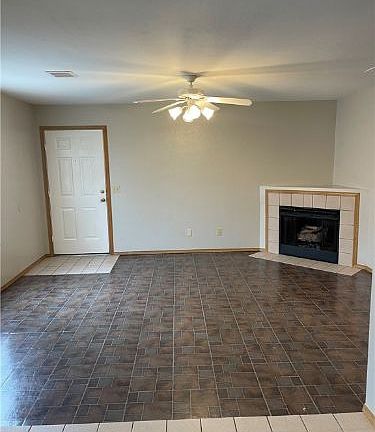 4th image of 1220 N Iron Horse Dr
