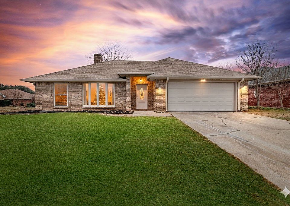 1st image of 4825 Barberry Dr
