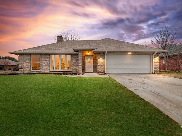 4825 Barberry Dr, Fort Worth, TX 76133