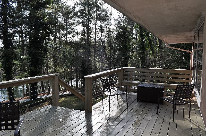 2nd image of 10 Ravenswood Rd