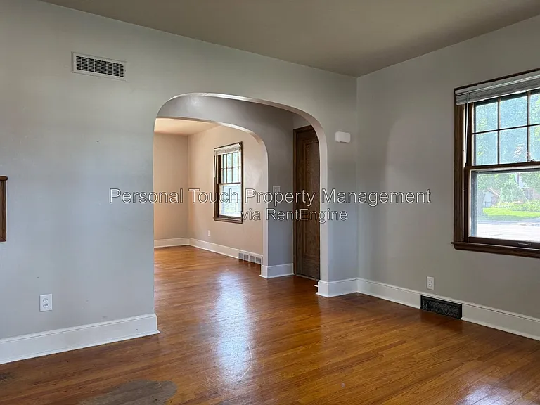 704 8th St S — Photo 11
