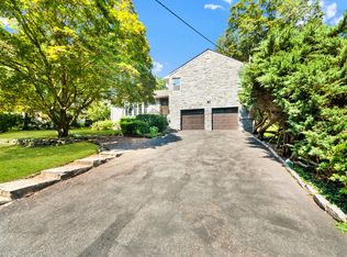 270 Victory Blvd, New Rochelle, NY 10804