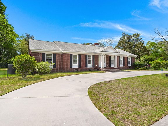 2nd image of 179 Azalea Ave