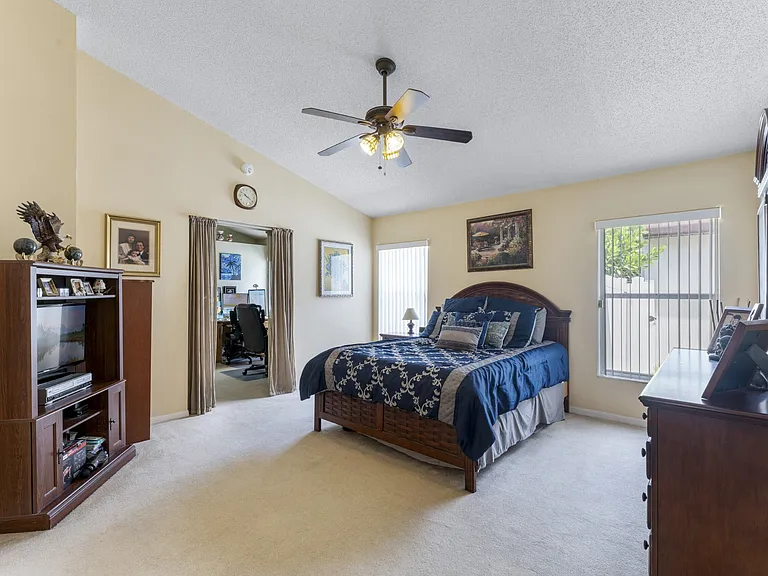 12364 Arlington Park Ln — Photo 16