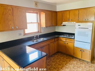 3453 N Springfield Ave #712, Chicago, IL 60618