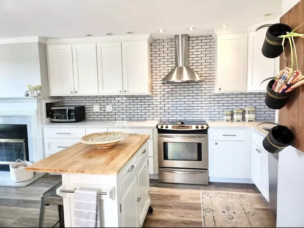 166 Quincy Shore Dr Unit 119, Quincy, MA 02171