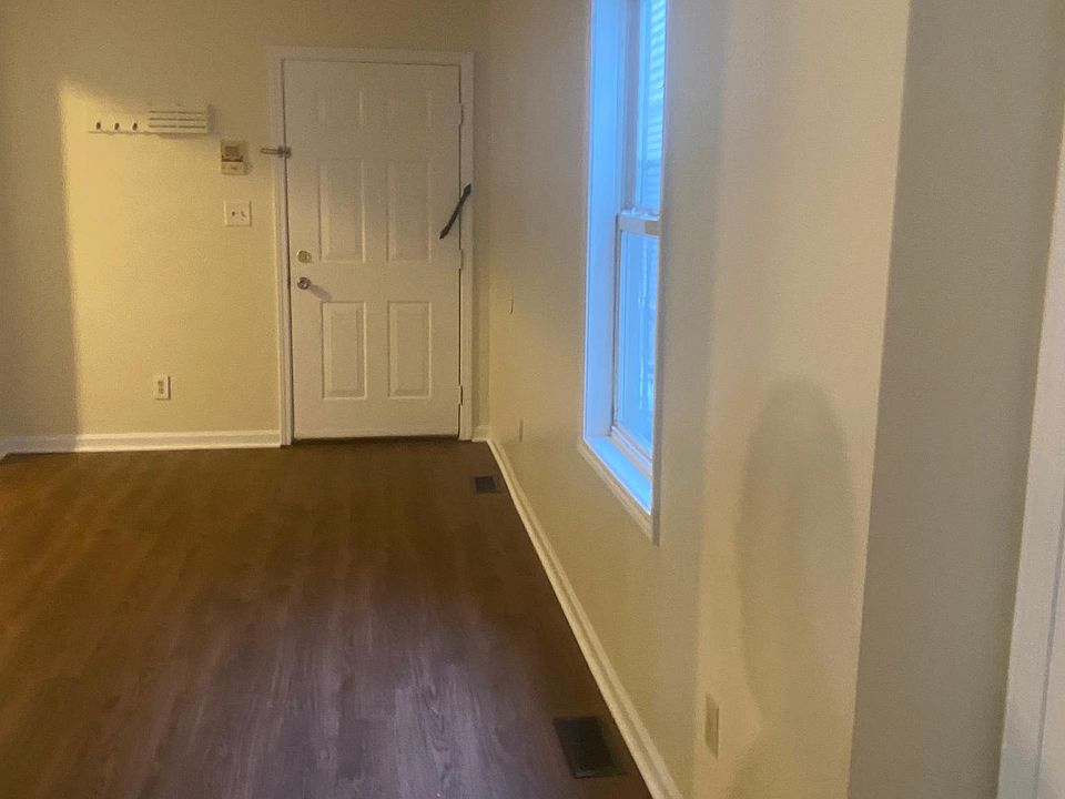 2nd image of 307 Baynes St #5