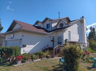 4 N Fallingworth Bay NE, Calgary, AB T3J1G3