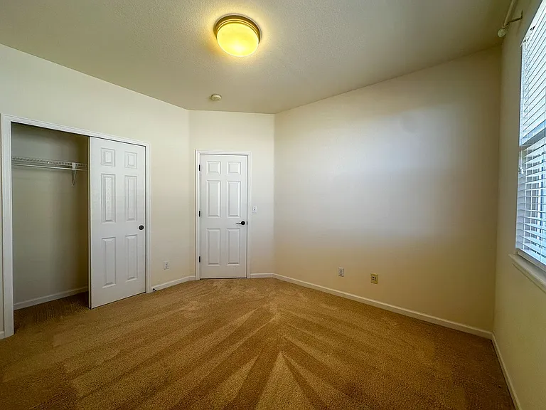 7856 Stonedale Dr — Photo 48