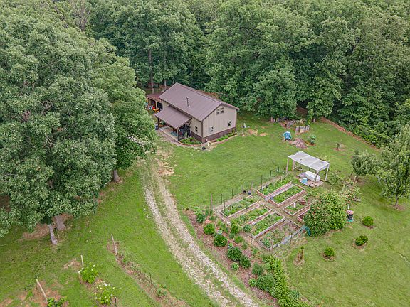 2nd image of 1065 County Road 2680