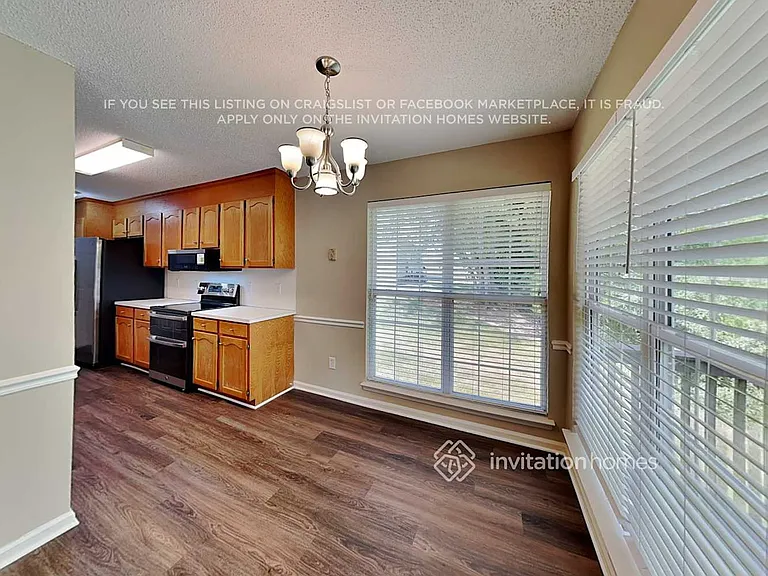 11200 Astoria Dr — Photo 8