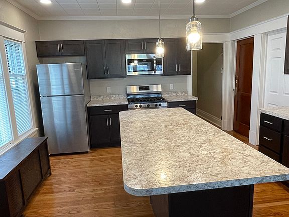 3rd image of 101 Minnesota Ave Floor 1