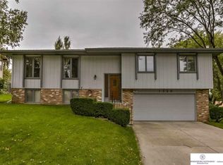 1328 S 163rd St, Omaha, NE 68130