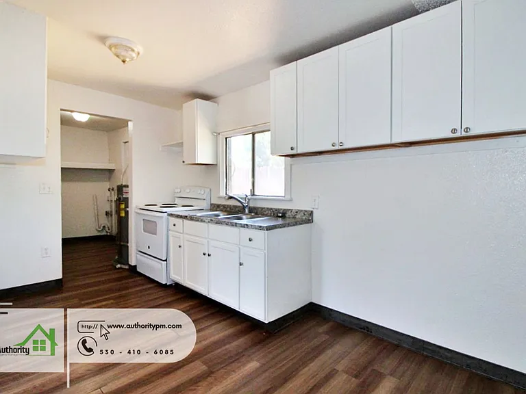 5410 Happy Valley Rd #3 — Photo 8