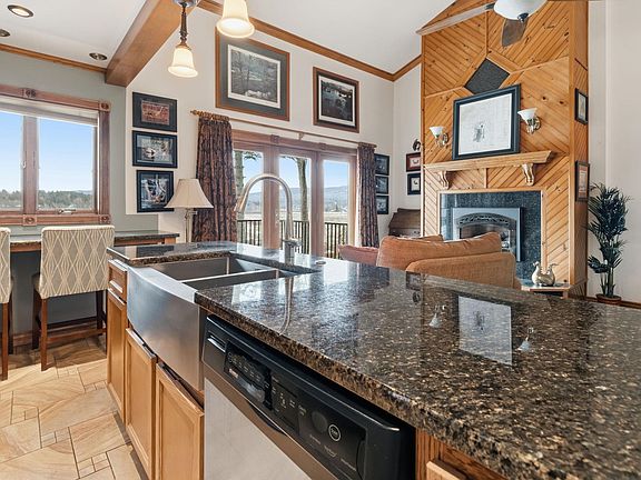 5th image of 22 Lake Rdg