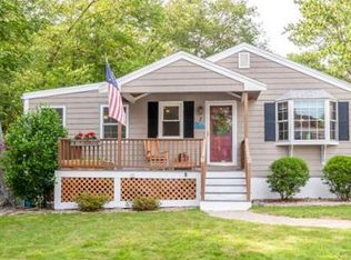 7 Heritage Dr, Reading, MA 01867