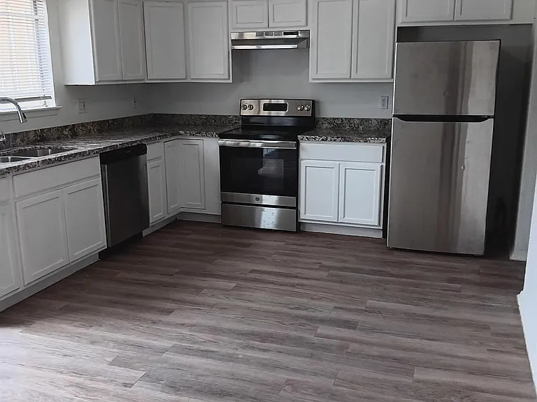 6226 W Airport Blvd — Photo 12