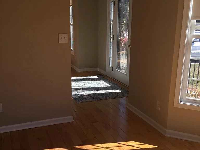 1695 Buckingham Dr — Photo 2