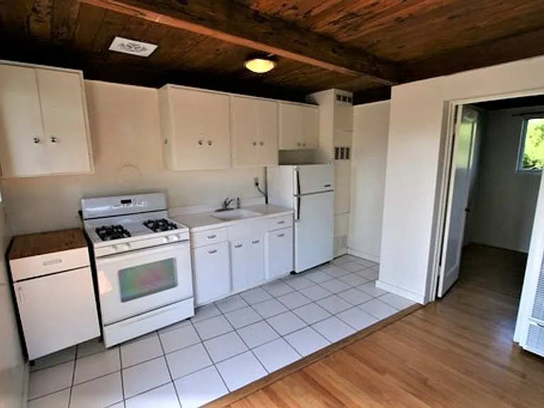 1228 Delaware St #A — Photo 4
