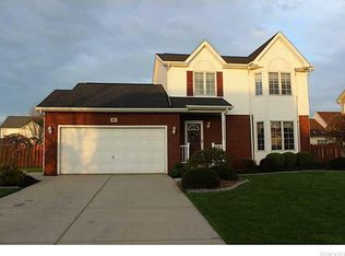 10 Ryan St, Lancaster, NY 14086