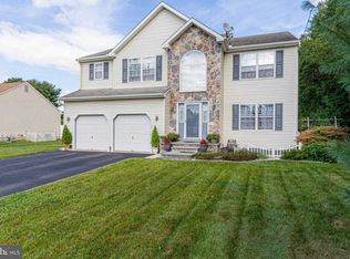 1145 Holmes Ave, Vineland, NJ 08361