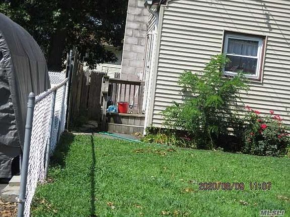 3rd image of 74 Andrews Ave