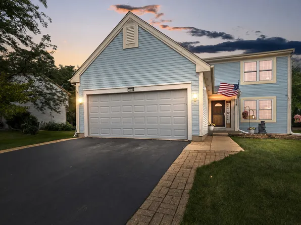 832 Fox Chase Dr, Round Lake Beach, IL 60073