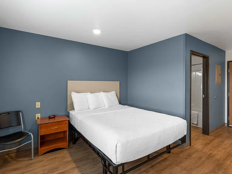 Studio Suite - 1 Queen Bed