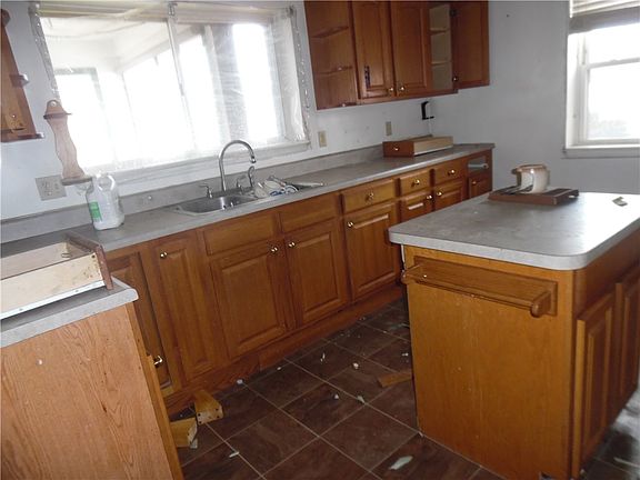 5th image of 519 Beachley St