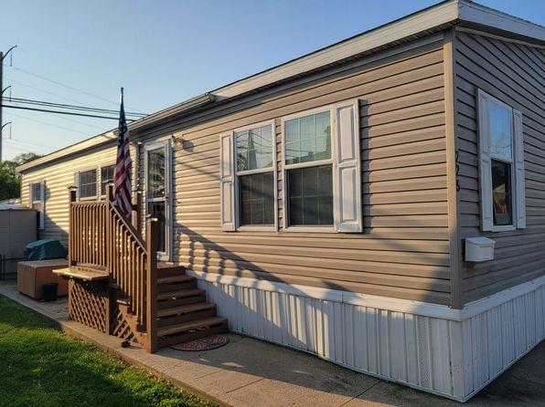225 Central Skokie Rd